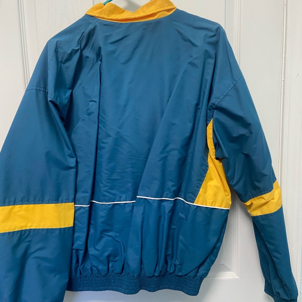 ASICS windbreaker - Picture 2 of 7